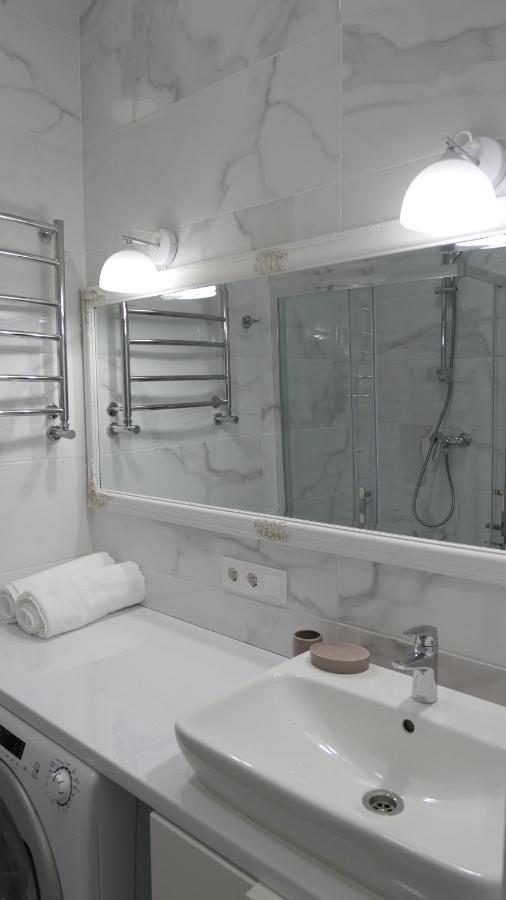 Forum Apartment 66 Lviv Bagian luar foto